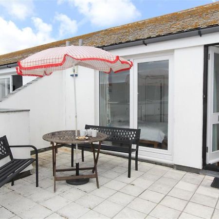 48 St Nicholas Court St Ives エクステリア 写真