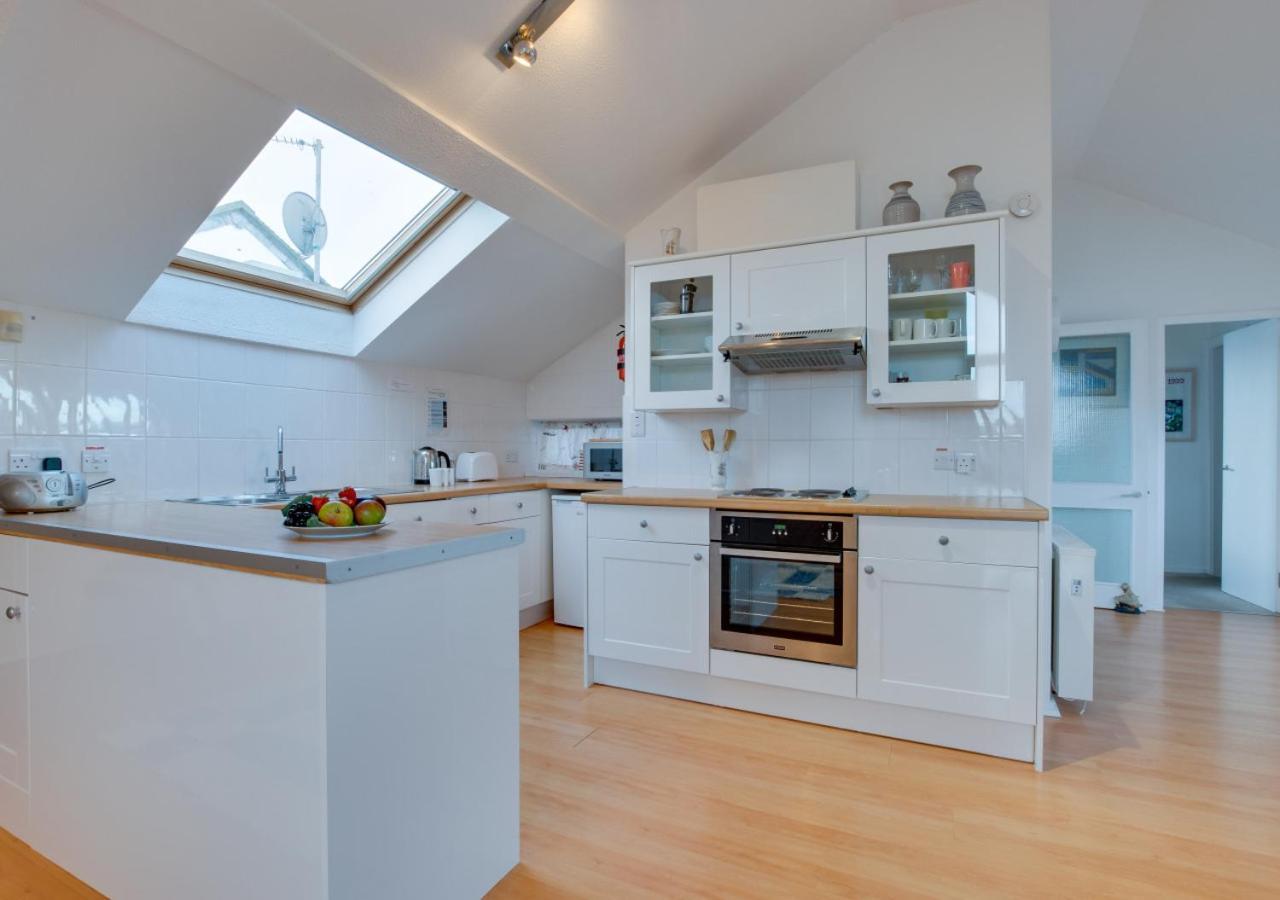 48 St Nicholas Court St Ives エクステリア 写真